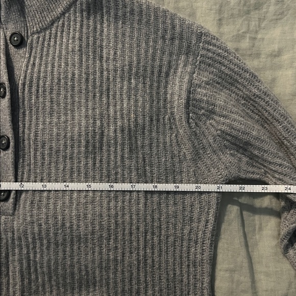 White + Warren cashmere sweater - Picture 5 of 6